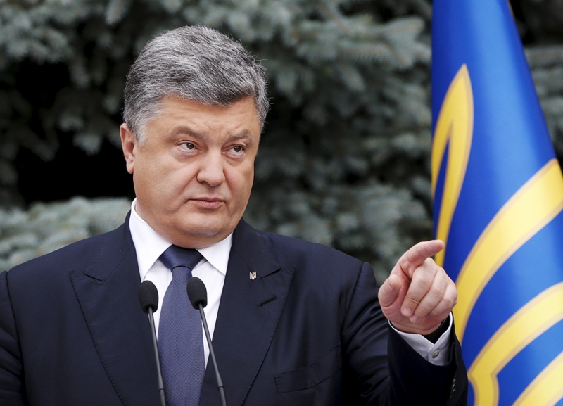 Порошенко назвал себя главным сторонником отмены антироссийских санкций
